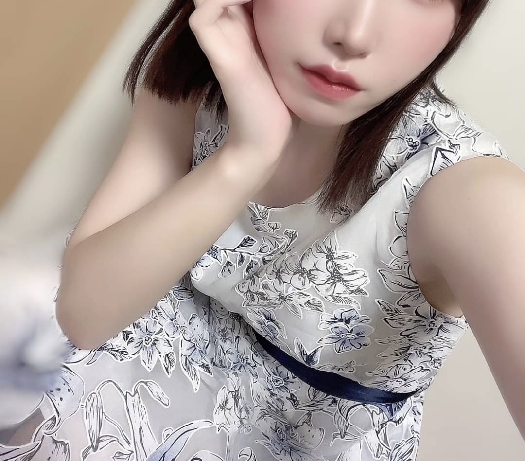 高級デリヘル｜三田 詩織